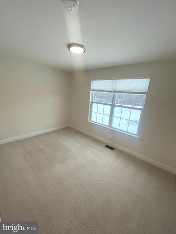 365 W BOULDER DR, Chalfont, PA 18914