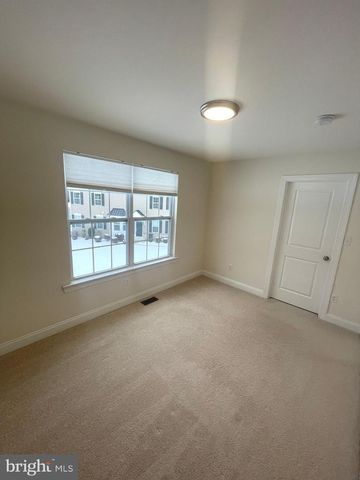 365 W BOULDER DR, Chalfont, PA 18914