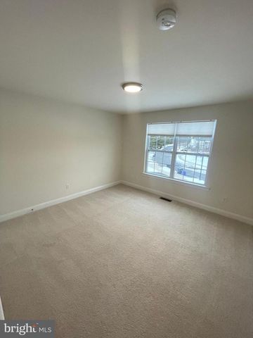 365 W BOULDER DR, Chalfont, PA 18914