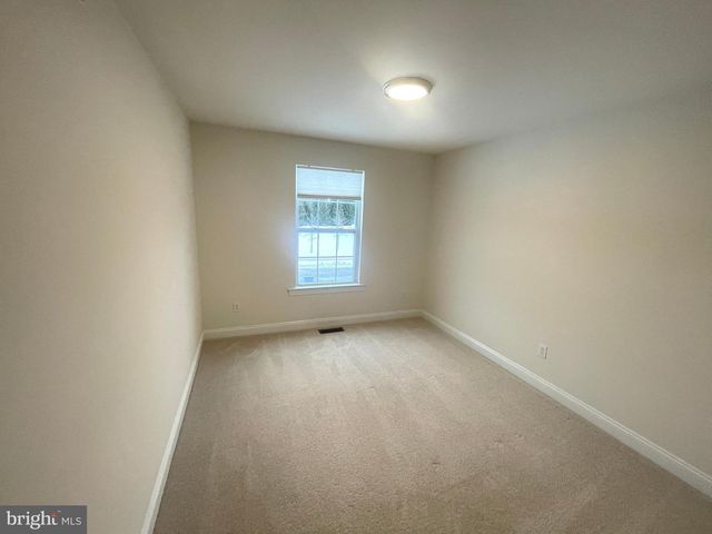 365 W BOULDER DR, Chalfont, PA 18914