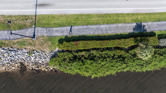 3610 S Ocean Boulevard 101, South Palm Beach, FL 33480