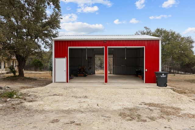 192 River Trail, Pipe Creek, TX 78063