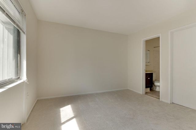 9830 SWEET MINT DR, Vienna, VA 22181