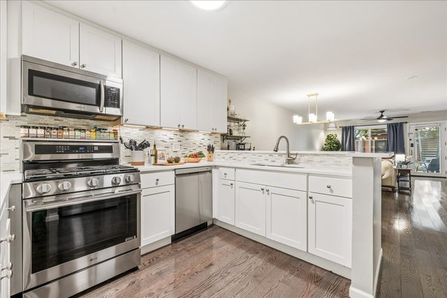 1812 S Clark Street 13, Chicago, IL 60616