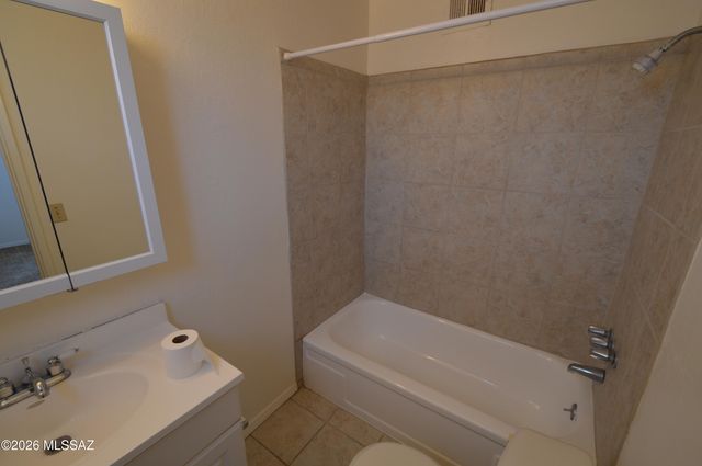 2633 E Silver Street, Tucson, AZ 85716