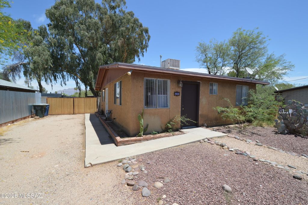 2633 E Silver Street, Tucson, AZ 85716