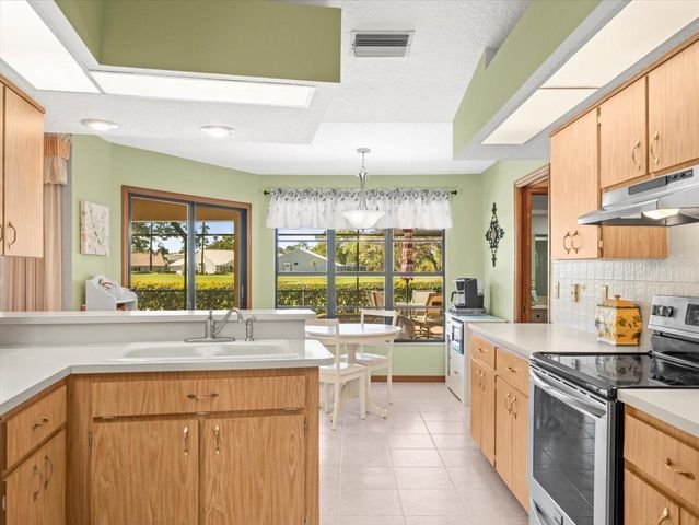 9630 SOUTHERN BELLE DRIVE, Weeki Wachee, FL 34613