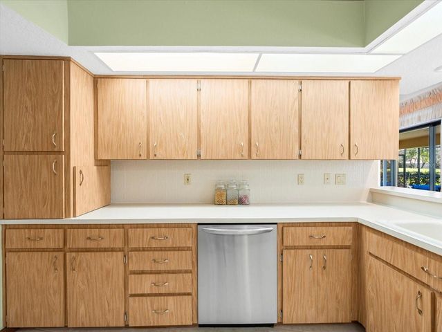 9630 SOUTHERN BELLE DRIVE, Weeki Wachee, FL 34613