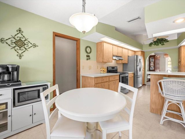 9630 SOUTHERN BELLE DRIVE, Weeki Wachee, FL 34613