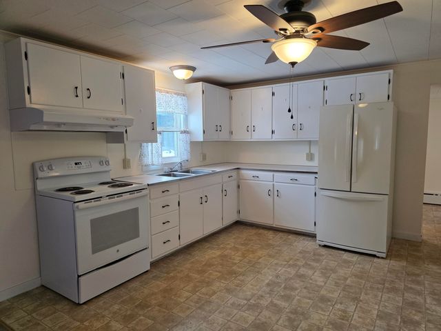 689 Glen Road, Jay, NY 12941