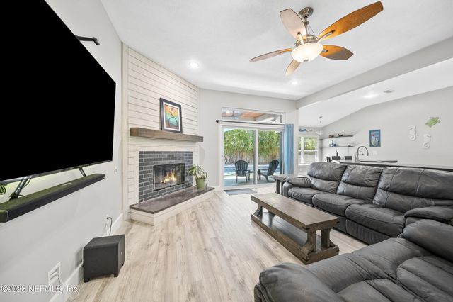53 OAKWOOD Road, Jacksonville Beach, FL 32250