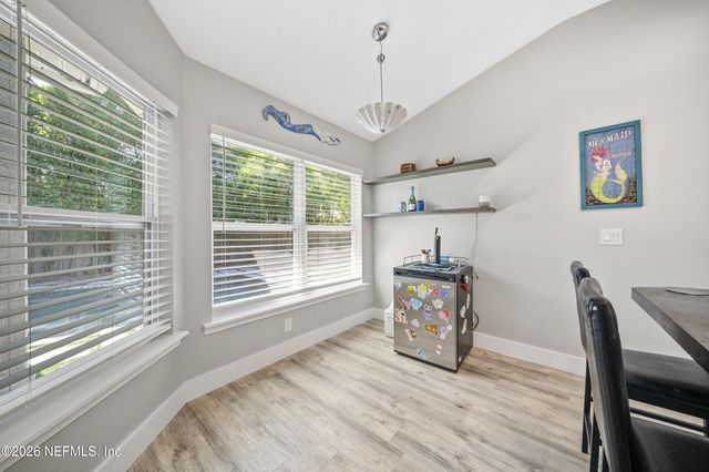 53 OAKWOOD Road, Jacksonville Beach, FL 32250
