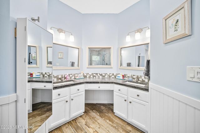 53 OAKWOOD Road, Jacksonville Beach, FL 32250