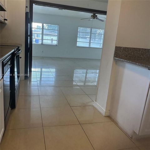 6301 Mayo St 1, Hollywood, FL 33023