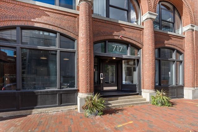 717 Atlantic Ave. 1-B, Boston, MA 02111