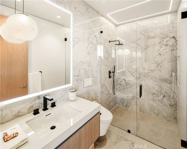 840 Gainsborough, Laguna Beach, CA 92651