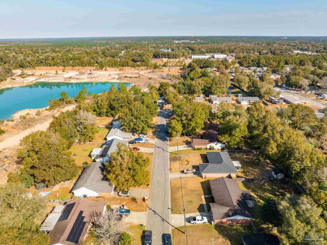 4344 Chantilly Way, Milton, FL 32583