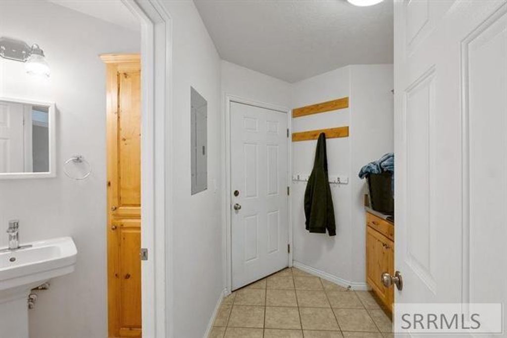 Image 21 of property listing at 100 Mountain View Drive, Mccammon, ID 83250