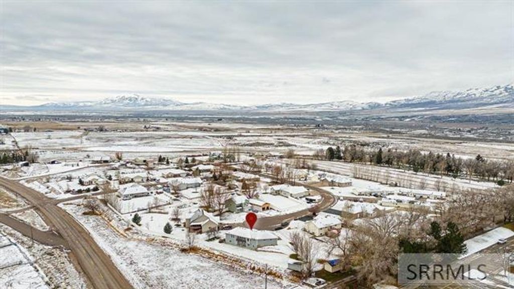 Image 34 of property listing at 100 Mountain View Drive, Mccammon, ID 83250