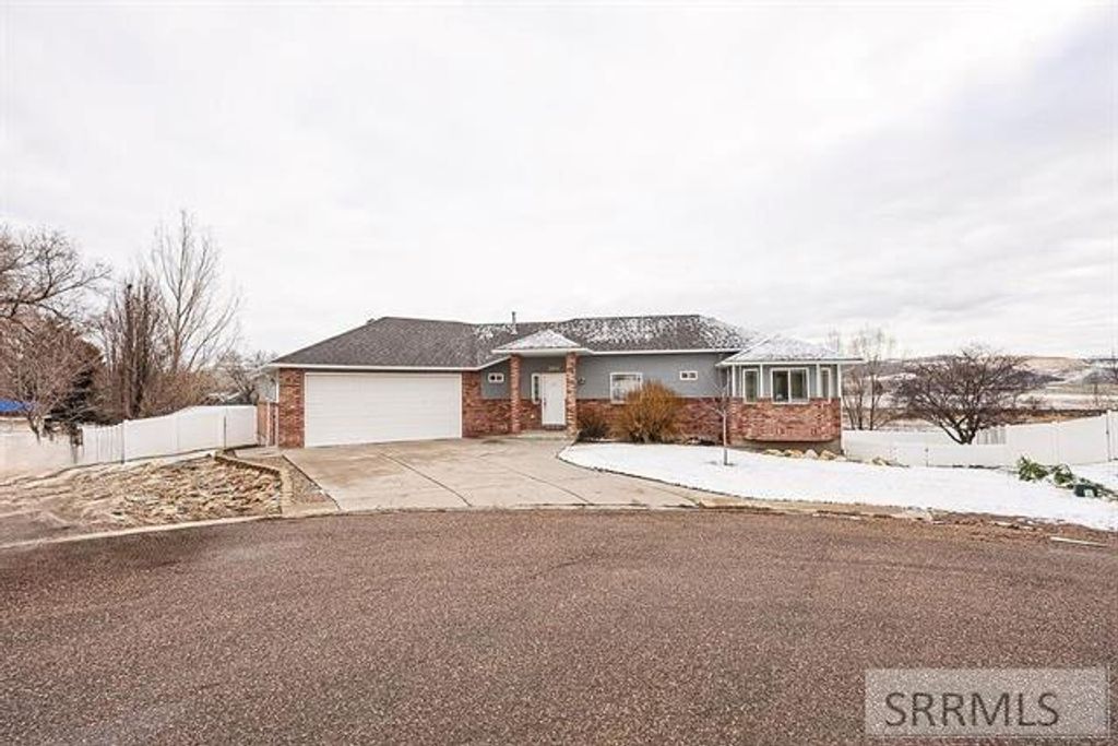 Image 40 of property listing at 100 Mountain View Drive, Mccammon, ID 83250