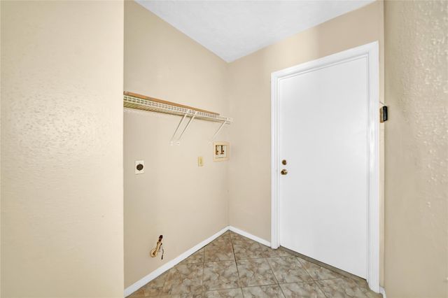 11734 Fairpoint Drive, Houston, TX 77099