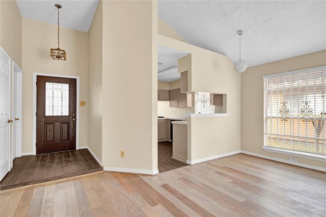 11734 Fairpoint Drive, Houston, TX 77099