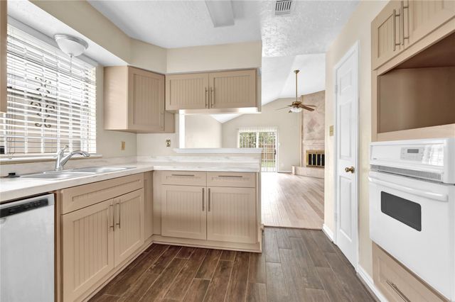 11734 Fairpoint Drive, Houston, TX 77099