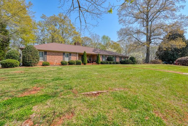 300 Crestview Lane, Spartanburg, SC 29301