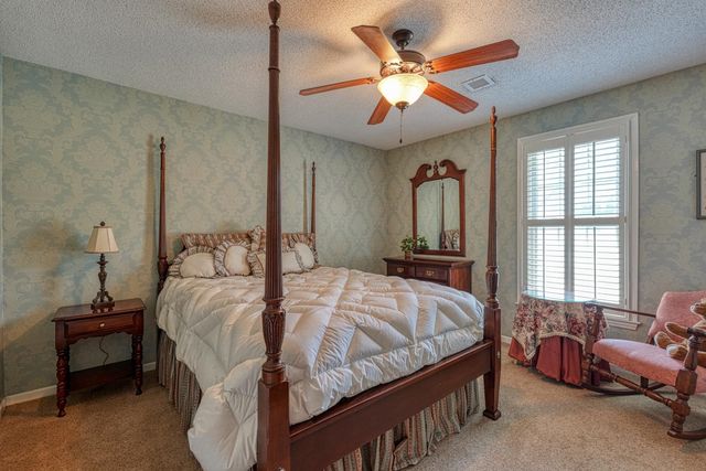 300 Crestview Lane, Spartanburg, SC 29301