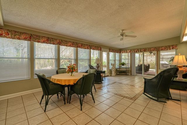 300 Crestview Lane, Spartanburg, SC 29301