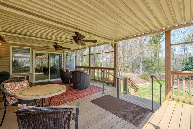300 Crestview Lane, Spartanburg, SC 29301