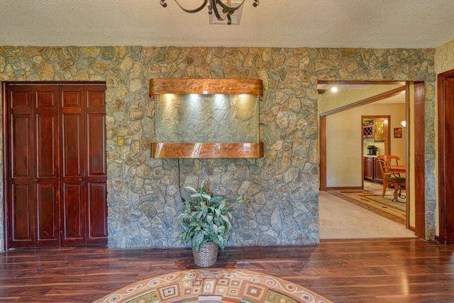 300 Crestview Lane, Spartanburg, SC 29301