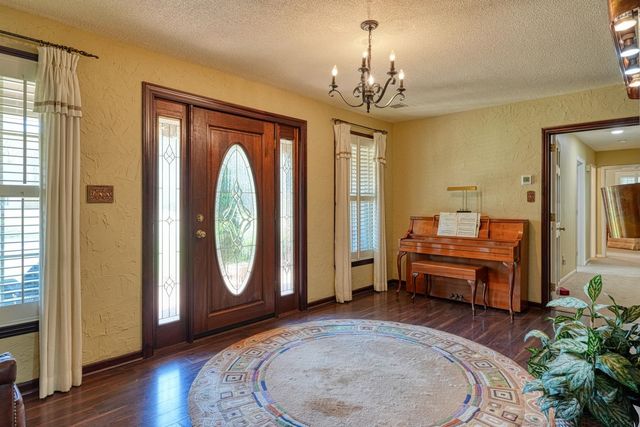 300 Crestview Lane, Spartanburg, SC 29301