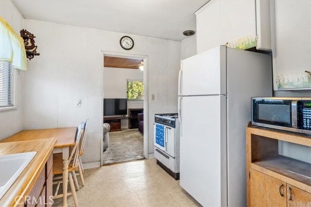 16903 Freeman Avenue, Lawndale, CA 90260