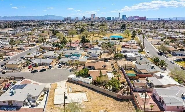 424 Kris Circle, North Las Vegas, NV 89030