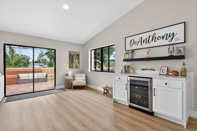 2689 Oak Tree Drive, Fort Lauderdale, FL 33309