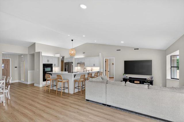 2689 Oak Tree Drive, Fort Lauderdale, FL 33309