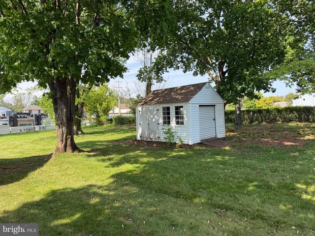 7705 ALTLAND AVE, Abbottstown, PA 17301