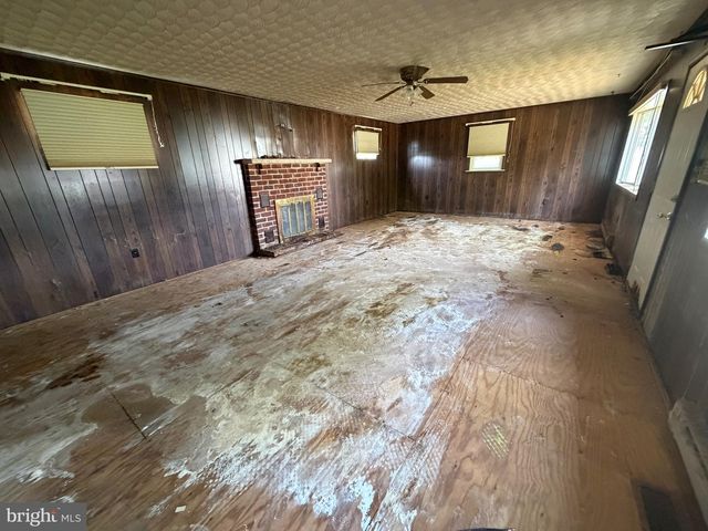 7705 ALTLAND AVE, Abbottstown, PA 17301