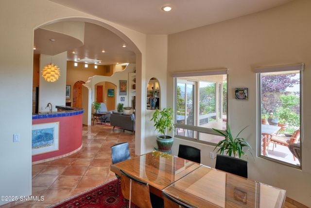 1334 Vista Del Cerro, Las Cruces, NM 88007
