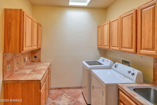 1334 Vista Del Cerro, Las Cruces, NM 88007