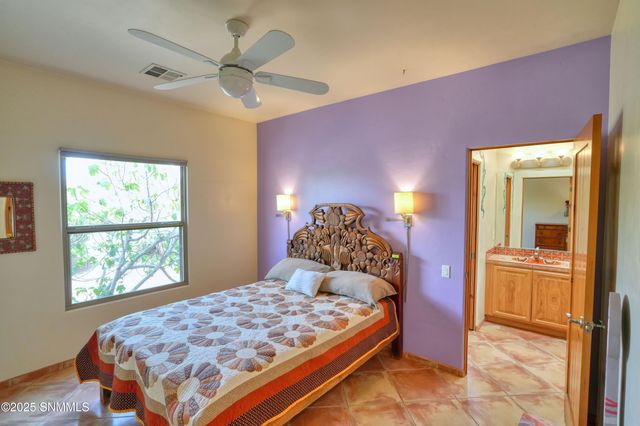 1334 Vista Del Cerro, Las Cruces, NM 88007