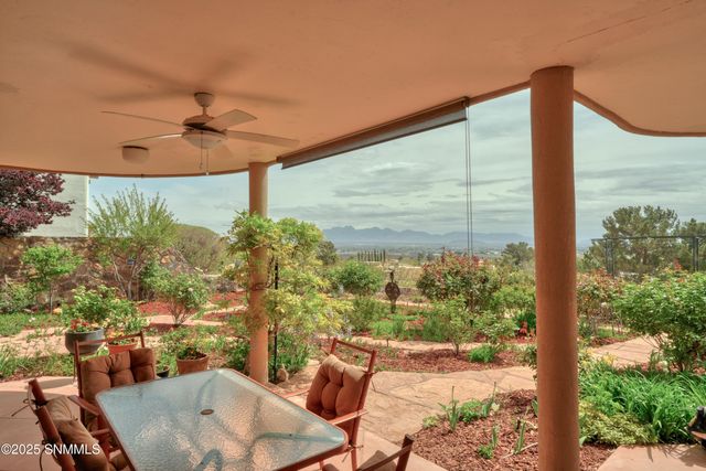 1334 Vista Del Cerro, Las Cruces, NM 88007