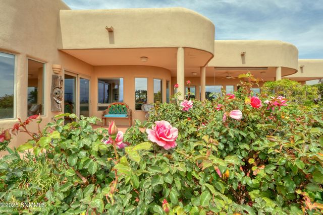 1334 Vista Del Cerro, Las Cruces, NM 88007