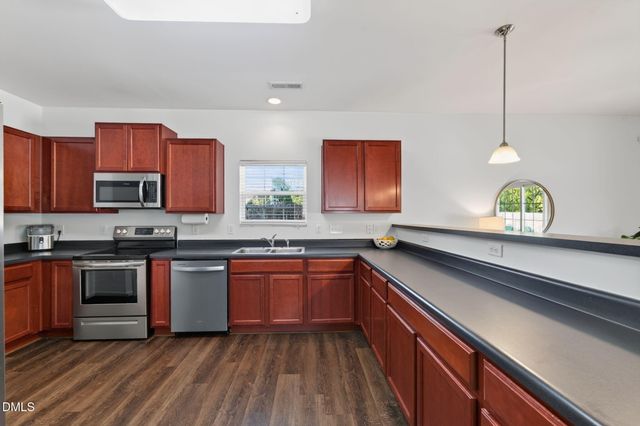 2718 Creek Bend Court, Graham, NC 27253