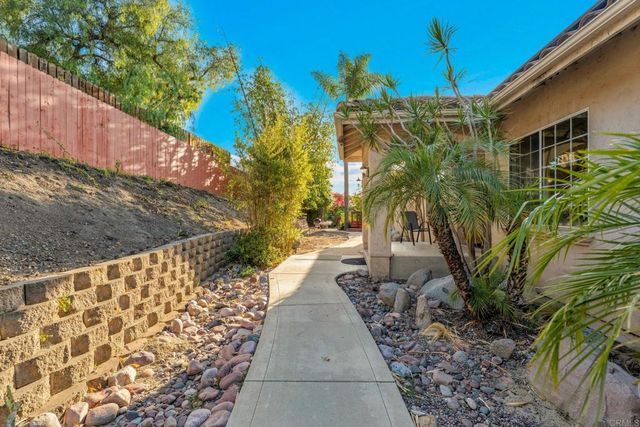 1021 Marine View Drive, Vista, CA 92081
