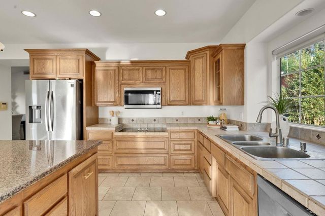 1021 Marine View Drive, Vista, CA 92081