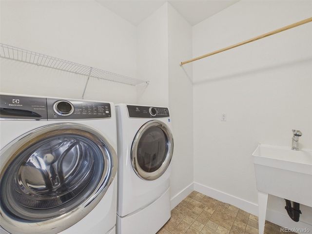 18320 W 84th Place, Arvada, CO 80007