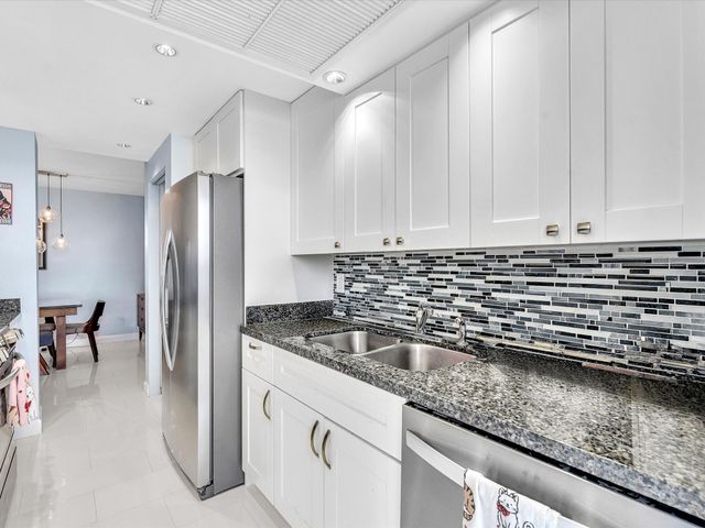 2841 N Ocean Boulevard 1102, Fort Lauderdale, FL 33308