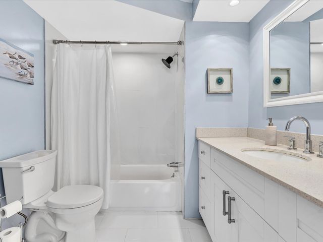 2841 N Ocean Boulevard 1102, Fort Lauderdale, FL 33308